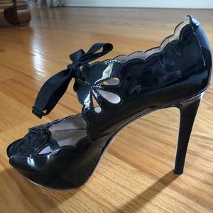 JOAN AND DAVID Peep Toe Heels